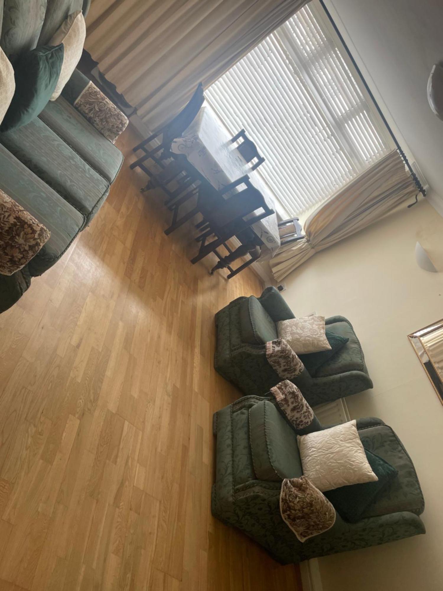 Large Townhouse With Gardens Lejlighed Kingscourt Eksteriør billede